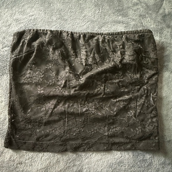 Edikted Addison Sheer Lace Two Piece Top size large! - Picture 7 of 9